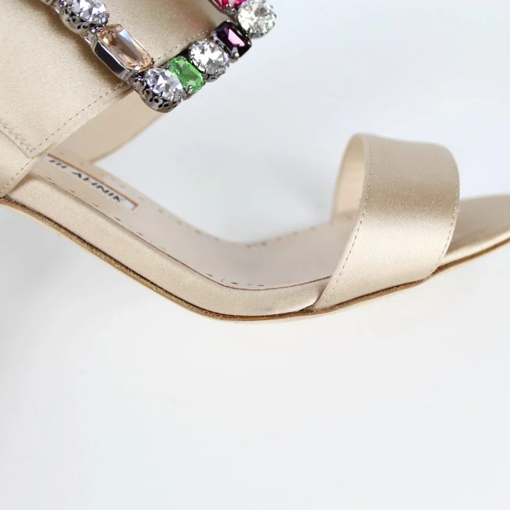 NEW Manolo Blahnik Verda 90 Crystal Buckle Satin Mule Sandals Nude EU 38.5